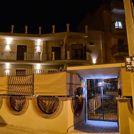 B&B Le Cycas カステッランマーレ・ディ・スタービア エクステリア 写真
