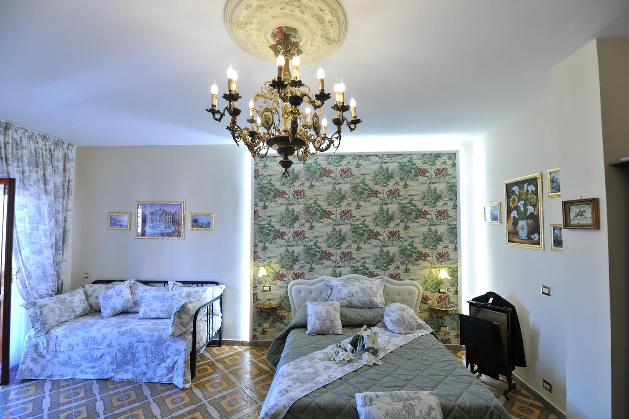 B&B Le Cycas カステッランマーレ・ディ・スタービア エクステリア 写真